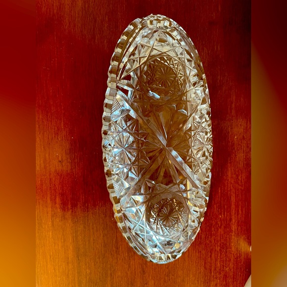 Crystal pinwheel candy dish - Picture 5 of 7